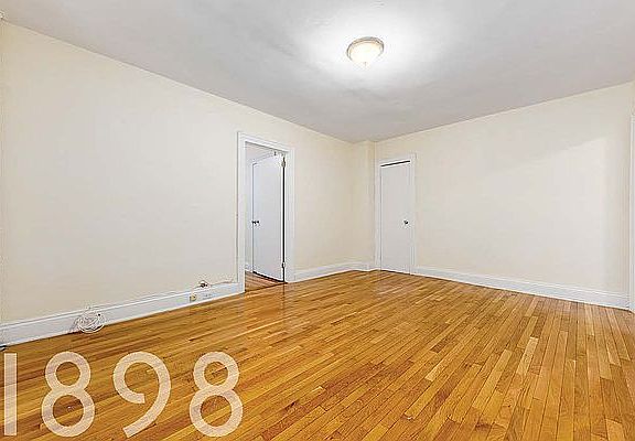 2nd image of 41-45 52nd St #2G