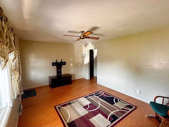 4th image of 2905 Sudlow St
