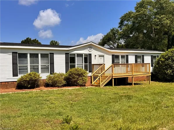 7060 State Highway 801 S, Mocksville, NC 27028