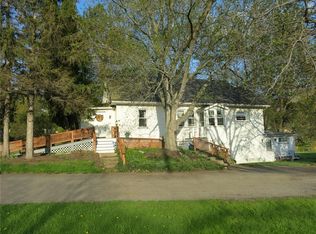 4591 Greenbriar Dr, Canandaigua, NY 14424