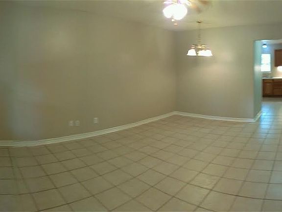 5th image of 14803 Scarlet Oak Dr Unit A