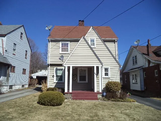 68 Terrace Dr photo 1