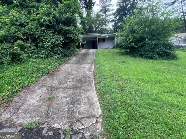1883 Cindy Dr, Decatur, GA 30032