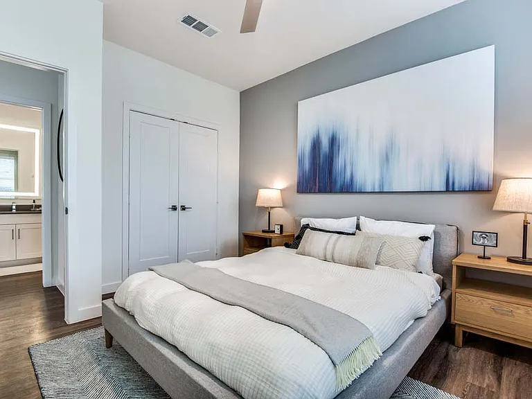 Mezzo Apartments — Photo 12
