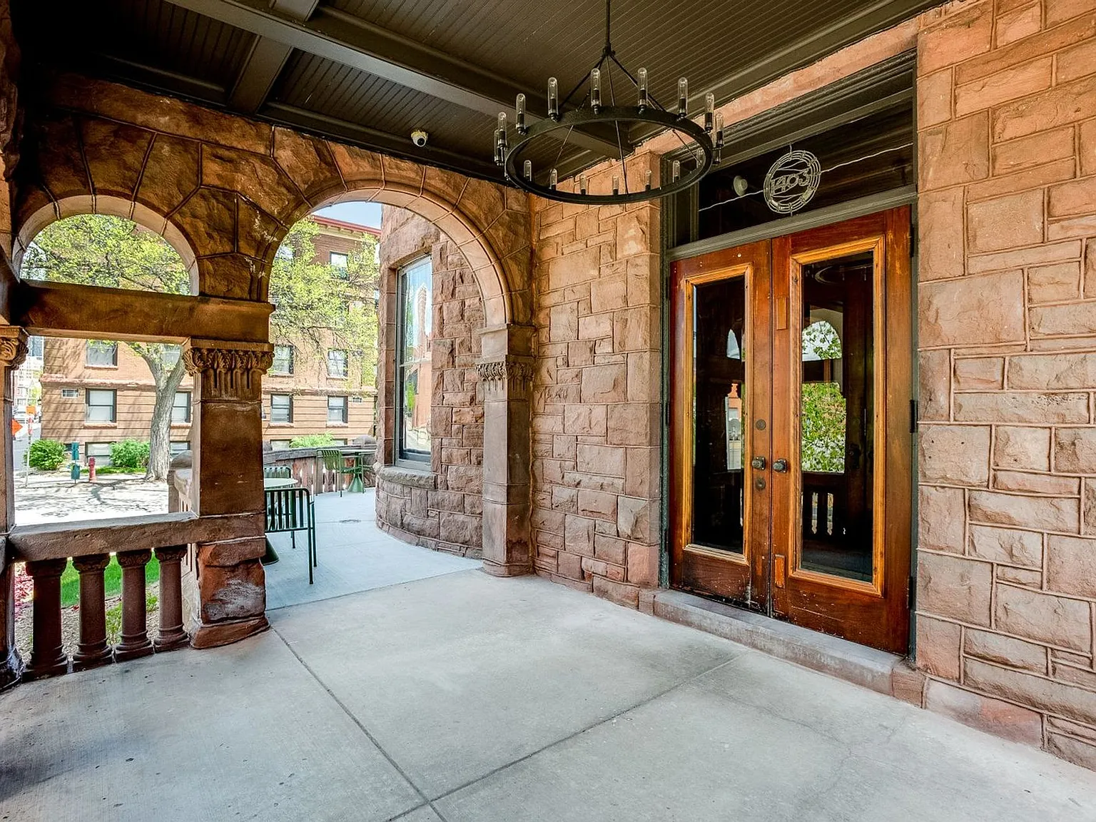 The Abbey Apartments — Photo 2