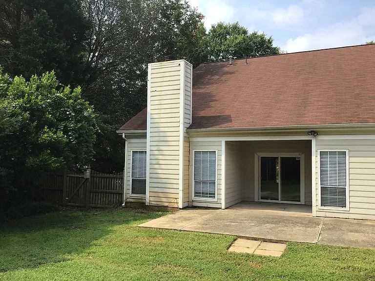 13615 Portpatrick Ln — Photo 23