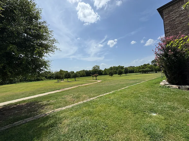 2108 Megan Creek Dr — Photo 20