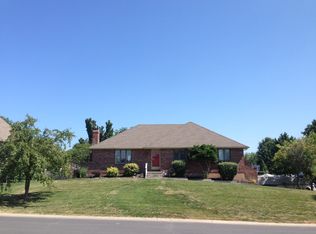 212 SW Seaside Sparrow St, Lees Summit, MO 64082