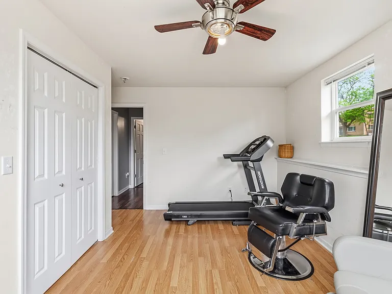 5021 Camden Rd — Photo 4