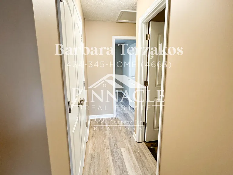 225 Portico St — Photo 14
