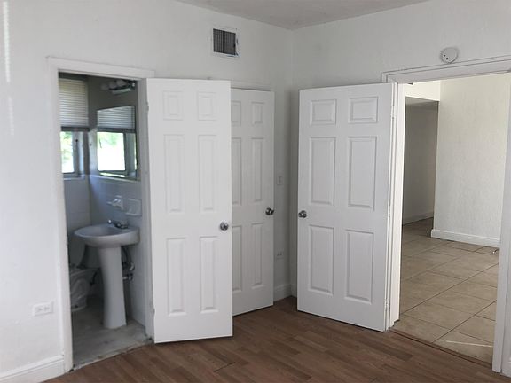 3rd image of 15705 NW 27th Ave