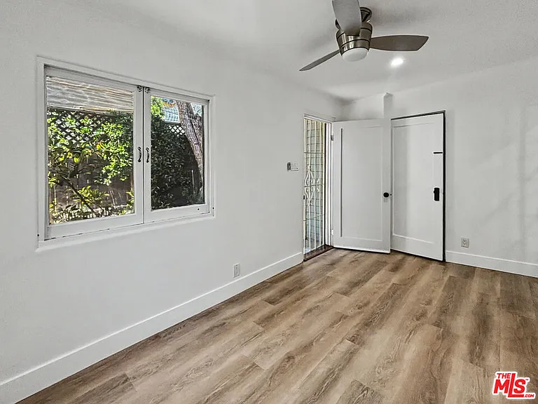 2139 Holly Dr — Photo 20