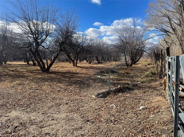 91 County Rd, Chimayo, NM 87522