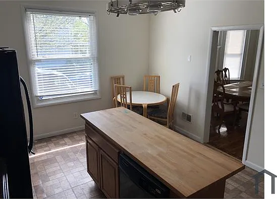 502 Harrison Ave — Photo 13