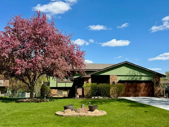 10515 Marmon St NE, Blaine, MN 55014
