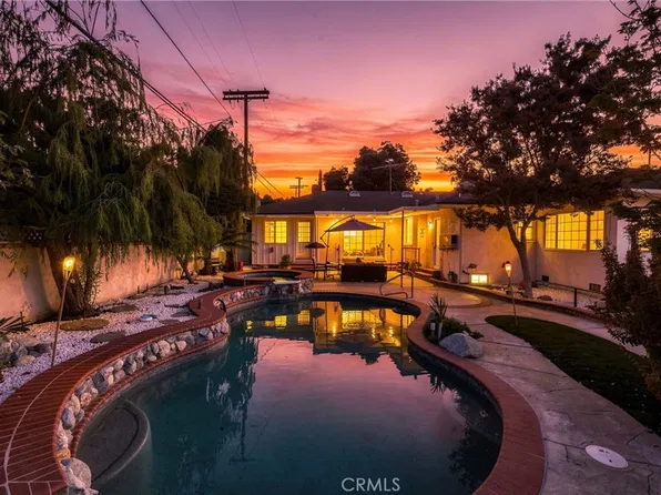 6414 Corbin Ave, Reseda, CA 91335