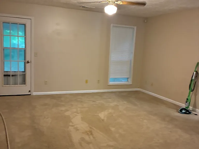39 Lynwood Dr — Photo 3