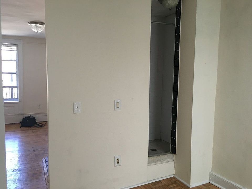 2nd image of 93 1st Ave APT 5B