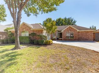 323 Village Trl, Trophy Club, TX 76262