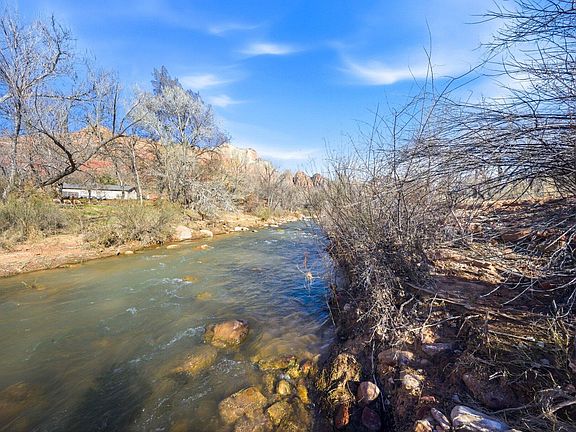 2nd image of 100 River Bend Cir