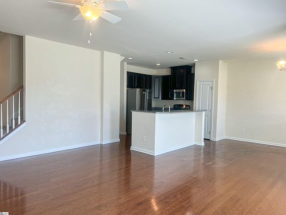 2nd image of 126 Middleby Way