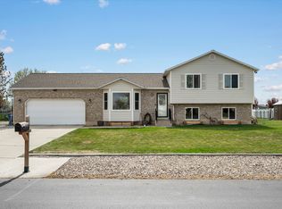 4205 W 4450 S, West Haven, UT 84401