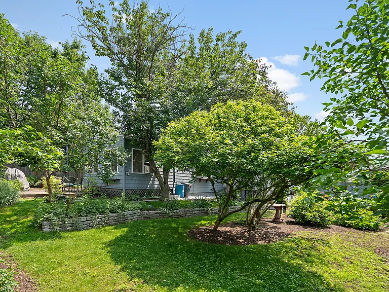 38 Spring St #2-R — Photo 13