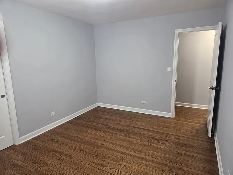 6605 N Northwest Hwy #1 — Photo 11