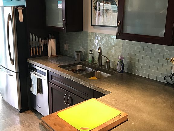 3rd image of 4040 Grand View Blvd