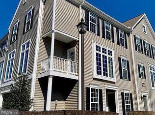 3030 Meridian Cmns UNIT A, Mechanicsburg, PA 17055