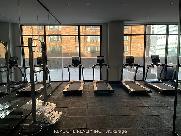 20 Edward St #512 — Photo 21