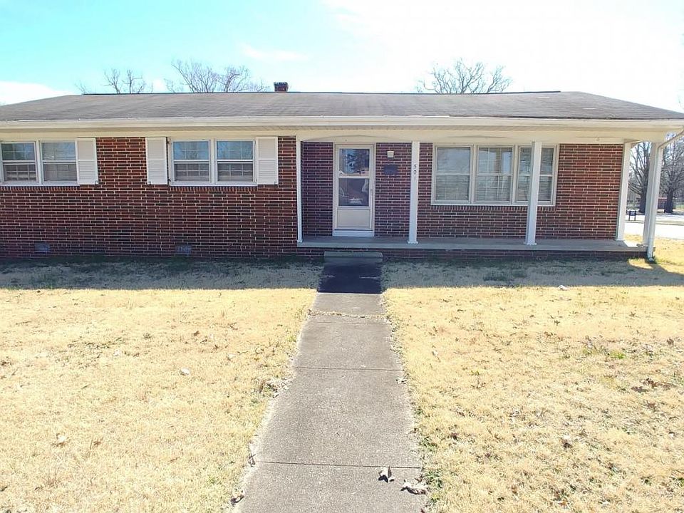 1st image of 501 Oakwood Ln