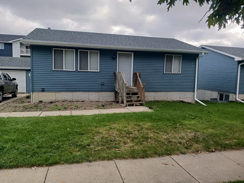 218 Dotson Dr