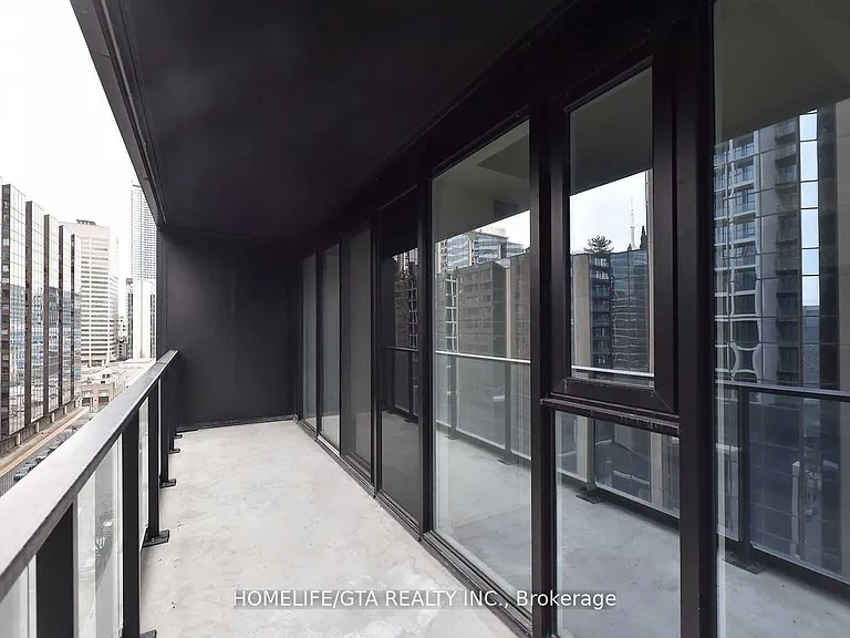 20 Edward St #708 — Photo 36