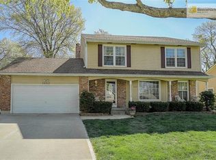 10313 Westgate St, Overland Park, KS 66215