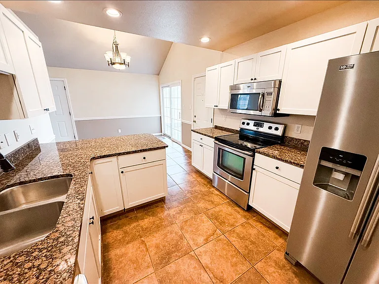 4007 Balmoral Dr — Photo 45
