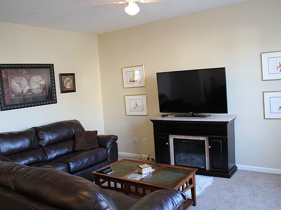 2nd image of 9701 Green Knoll Dr