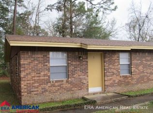 74 2nd Ave APT 5, Shalimar, FL 32579