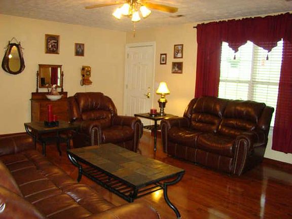 3rd image of 3017 Lancelot Dr