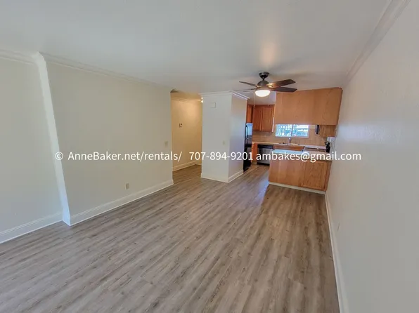 217 Elbridge Ave E, Cloverdale, CA 95425