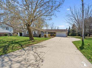 348 Bellers Ct, Ypsilanti, MI