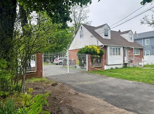 224 Park Avenue, Roosevelt, NY 11575