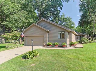 17938 Sable Ridge Dr, South Bend, IN 46635
