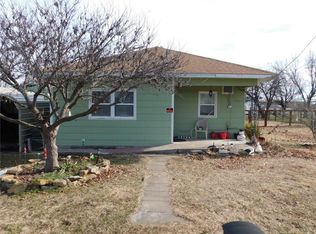 208 N Hoisington St, Arma, KS 66712