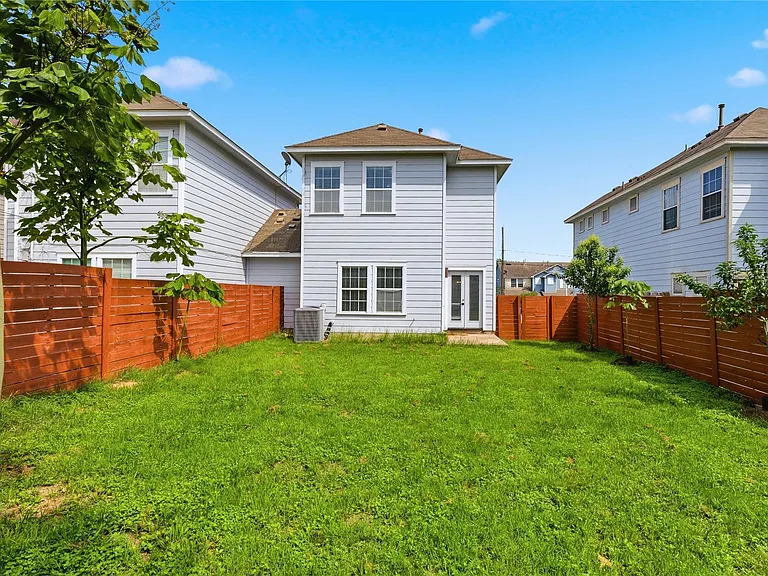 7510 Lazy Creek Dr #A — Photo 10