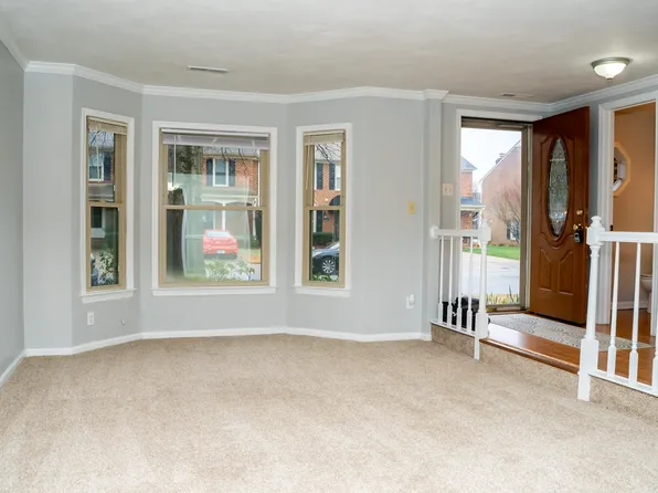 1026 Tottenham Ln, Virginia Beach, VA 23454