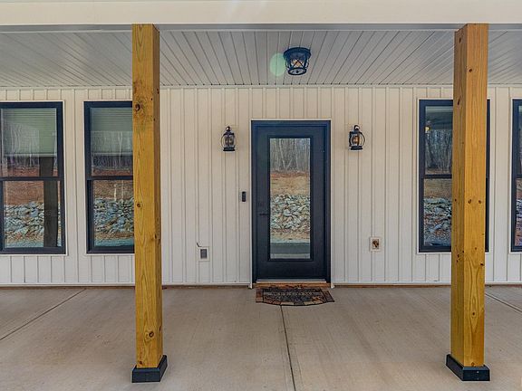 2nd image of 2409 Old Firetrail Rd