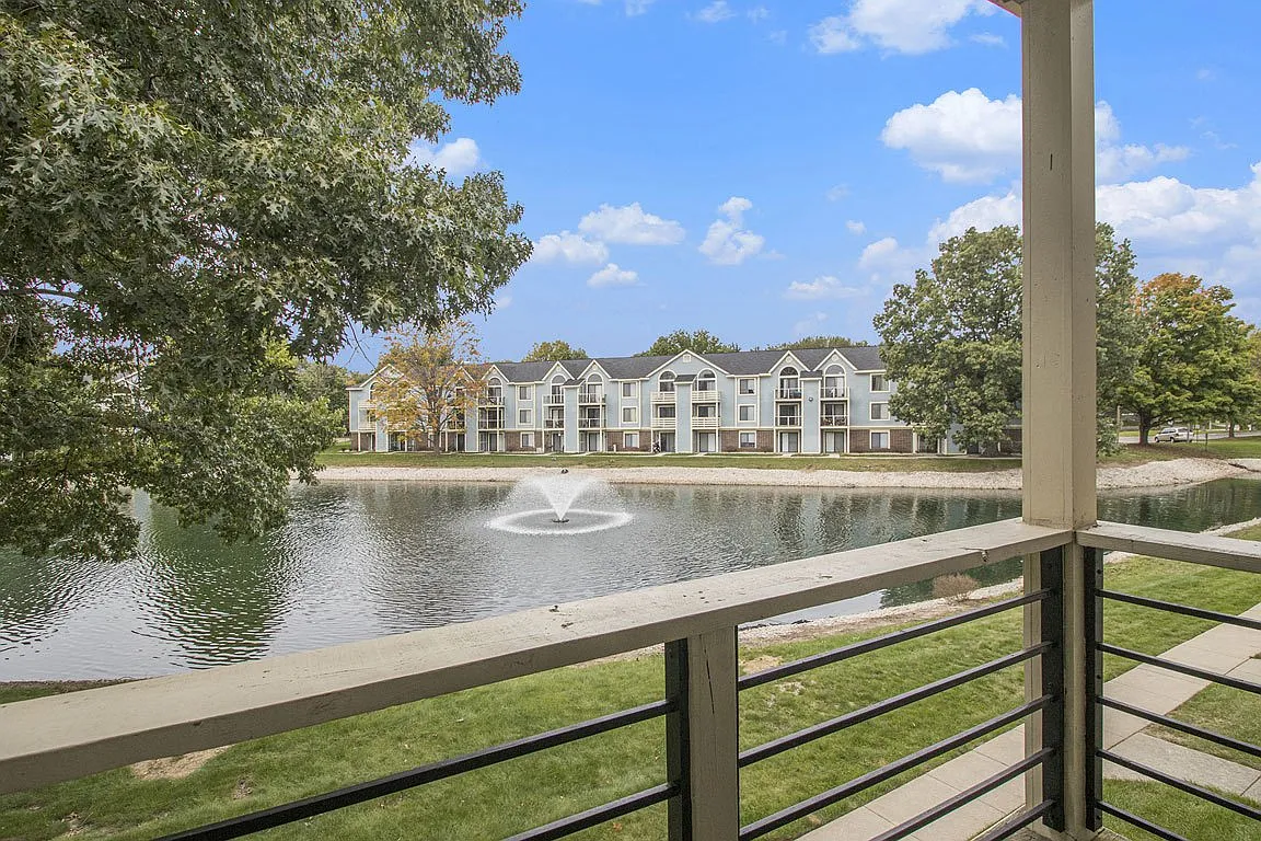 North Pointe Apartments — Photo 1
