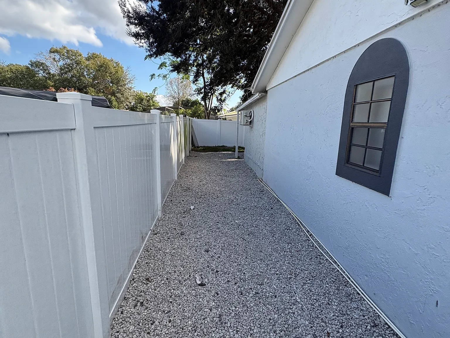 135 Jalapa Dr — Photo 2