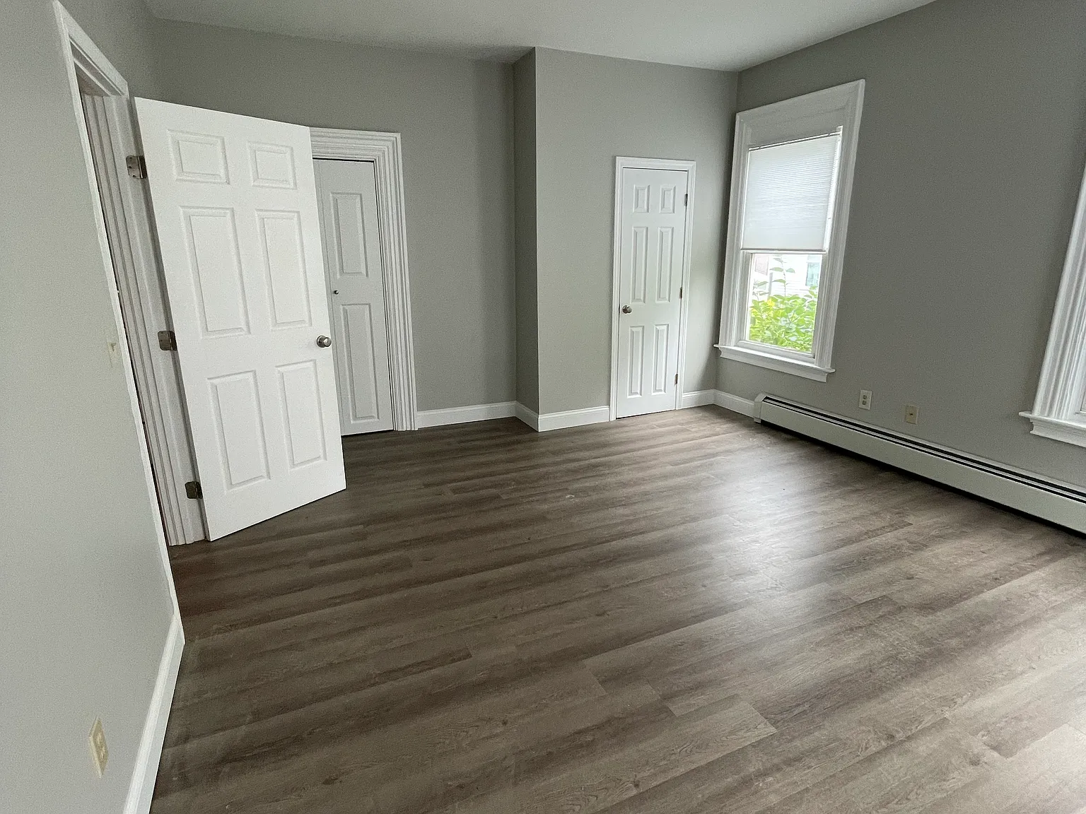 3 bed, 1000 sqft, $2,851 — Photo 3